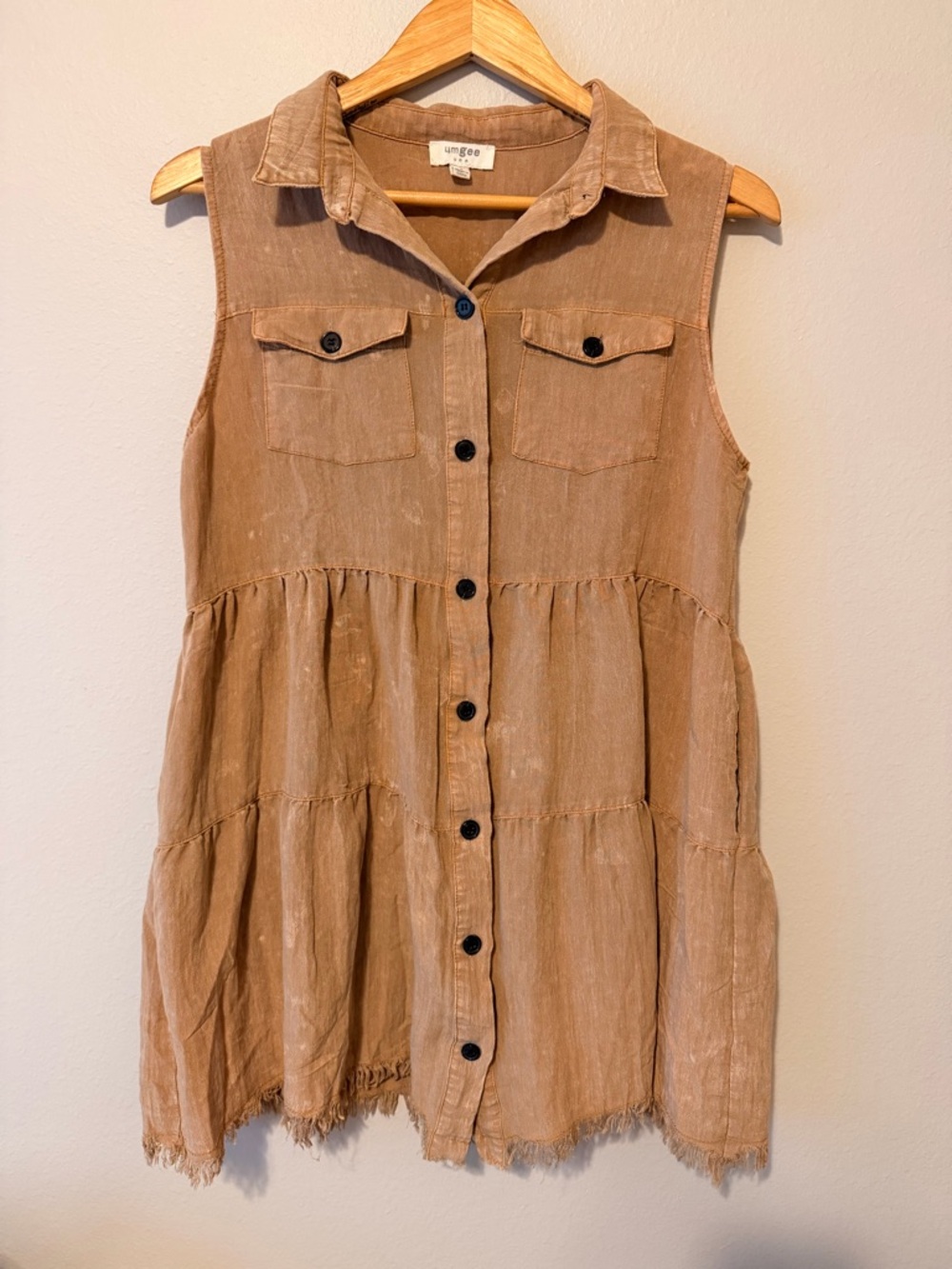 Umgee Sleeveless women’s Tiered Button-Front Dress distressed